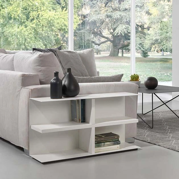 Tavolino multifunzione da affiancare al divano in laminato e acciaio Slim di Pezzani
