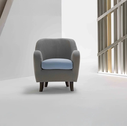 Poltroncina moderna in tessuto Byblos di Dienne Salotti