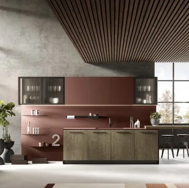 Cucina Moderna con isola College 02 in rovere yuta e fenix rosso jaipur di Moretti Cucine