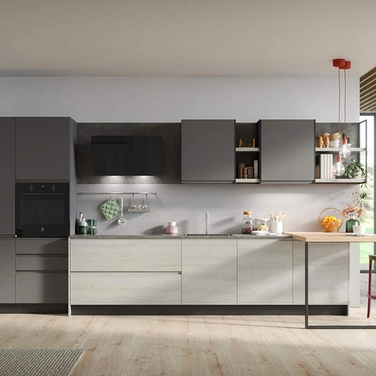Cucina Moderna in laminato frassino e pet con penisola Fly Composizione 04 di Prima Cucine