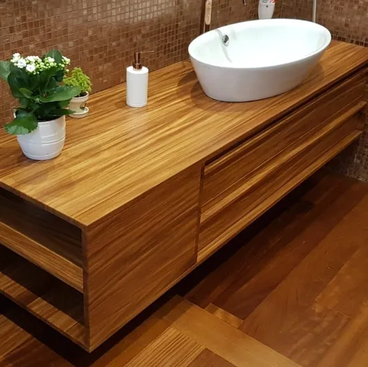 Mobile legno di Design su Misura