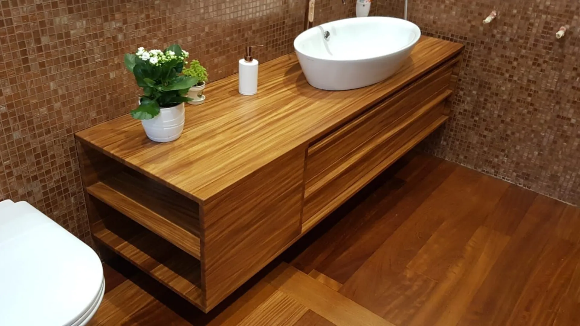 Mobile legno di Design su Misura